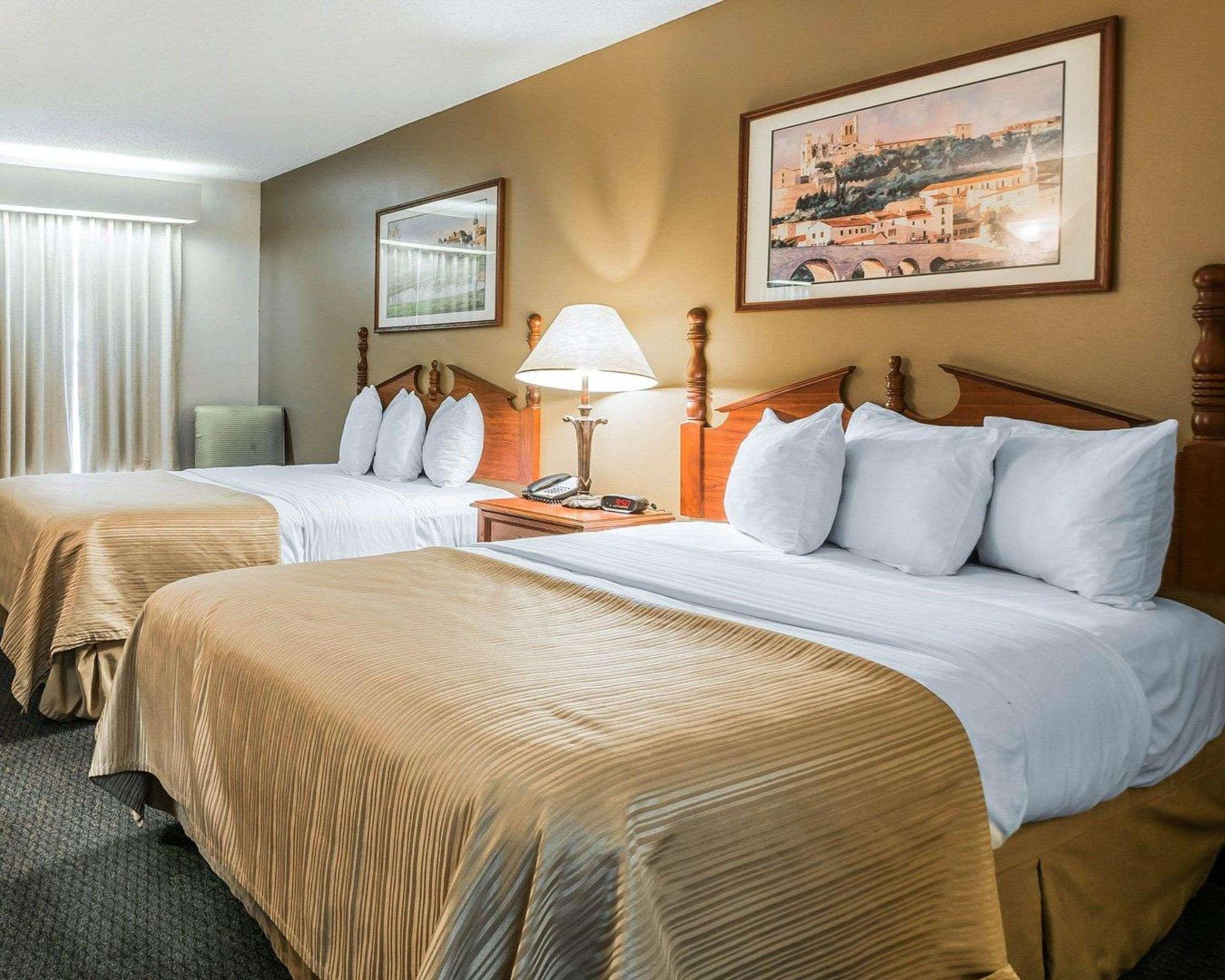 ביינברידג' Quality Inn מראה חיצוני תמונה