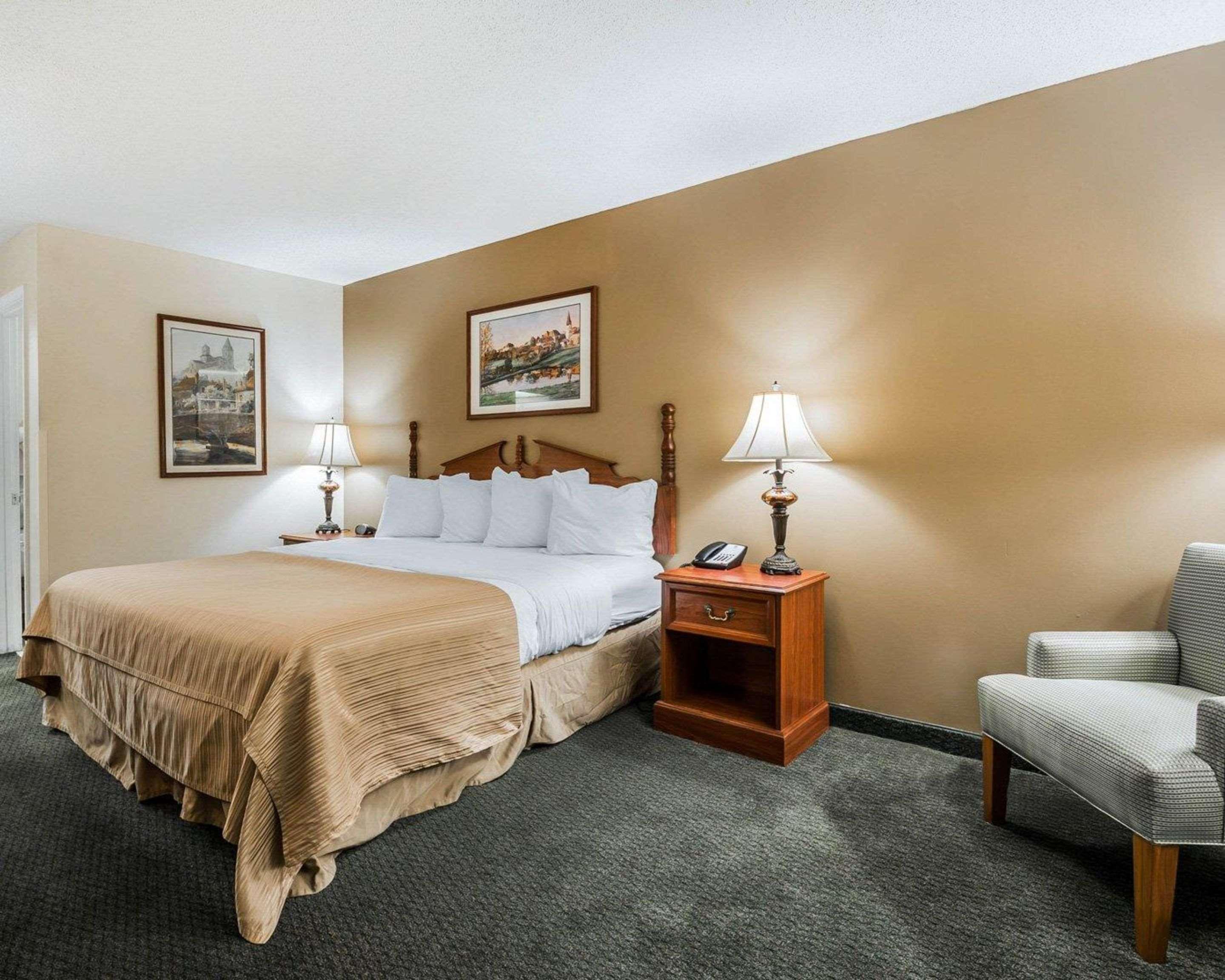 ביינברידג' Quality Inn מראה חיצוני תמונה