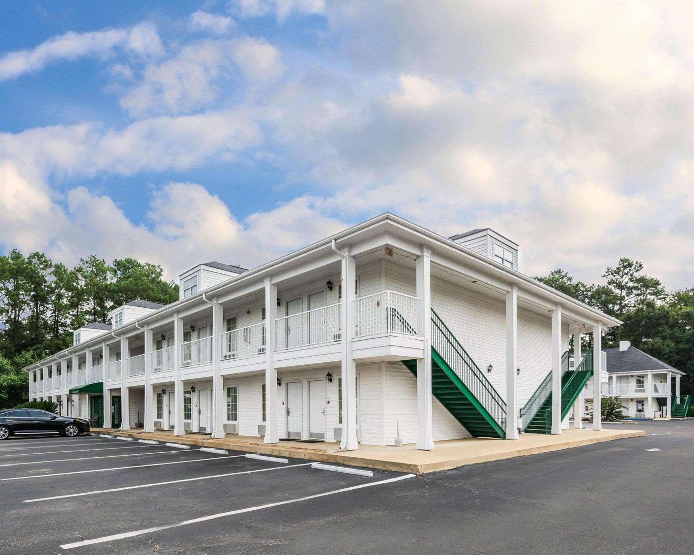 ביינברידג' Quality Inn מראה חיצוני תמונה