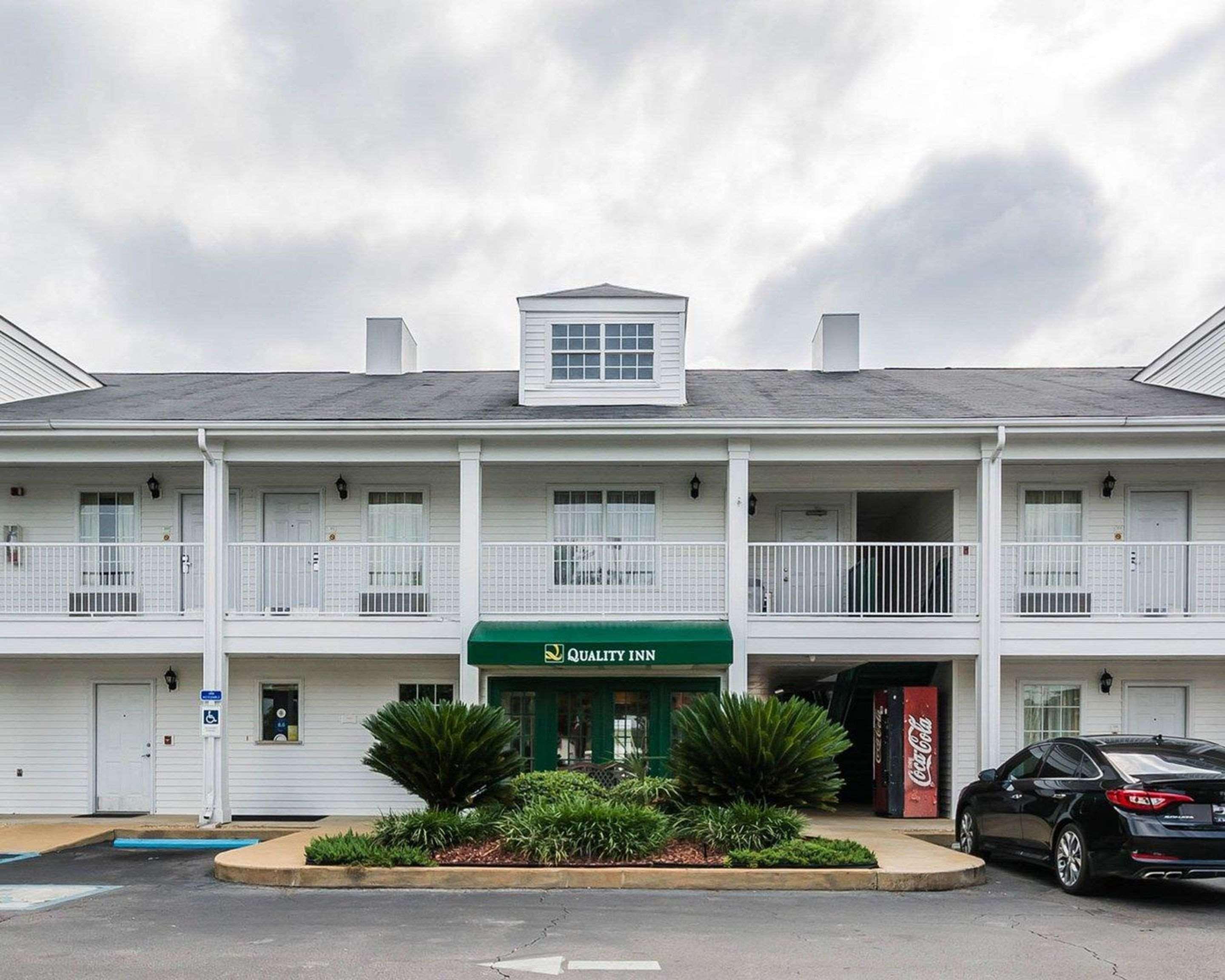 ביינברידג' Quality Inn מראה חיצוני תמונה
