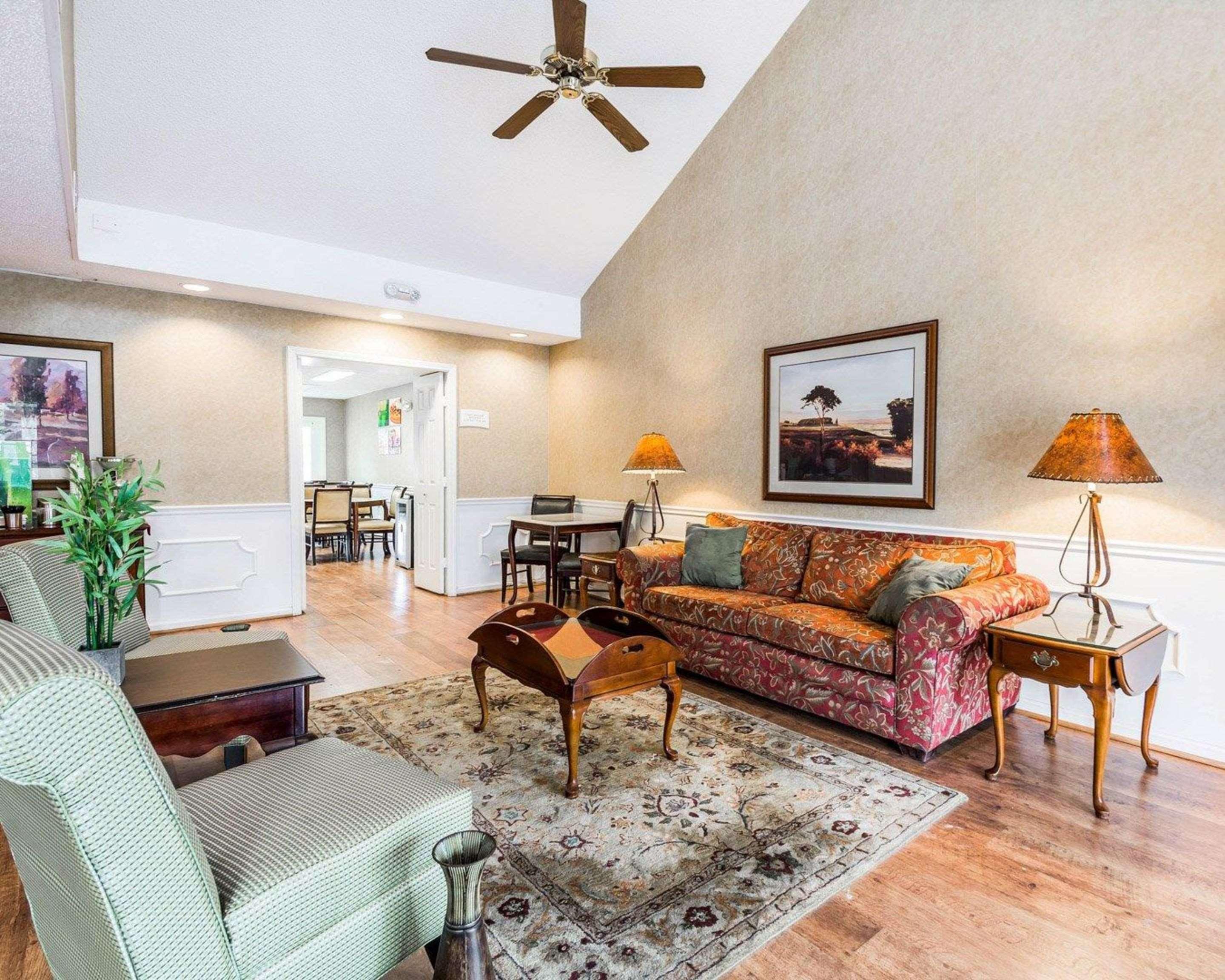 ביינברידג' Quality Inn מראה חיצוני תמונה