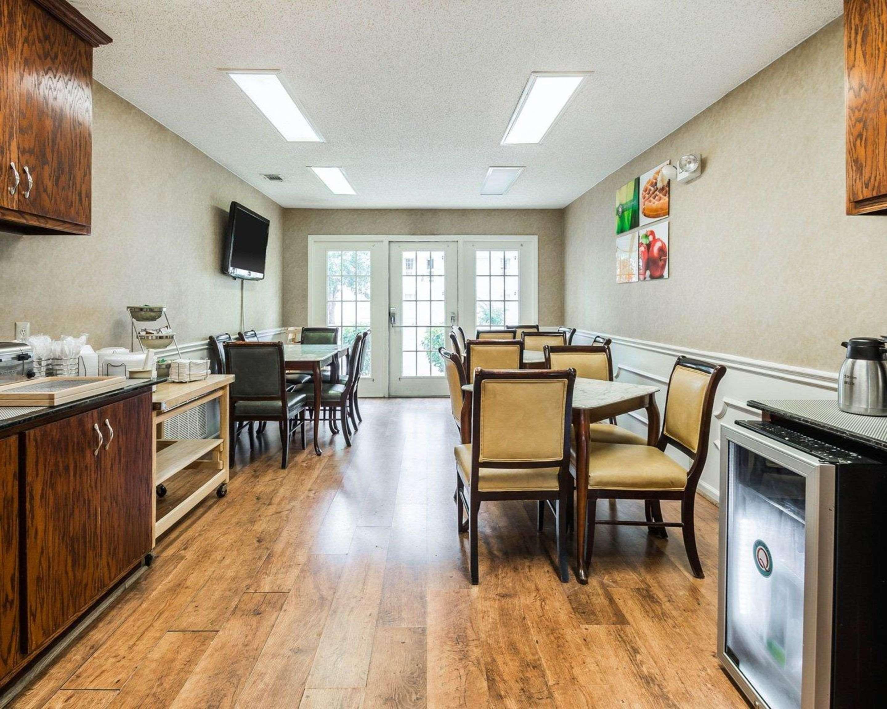 ביינברידג' Quality Inn מראה חיצוני תמונה